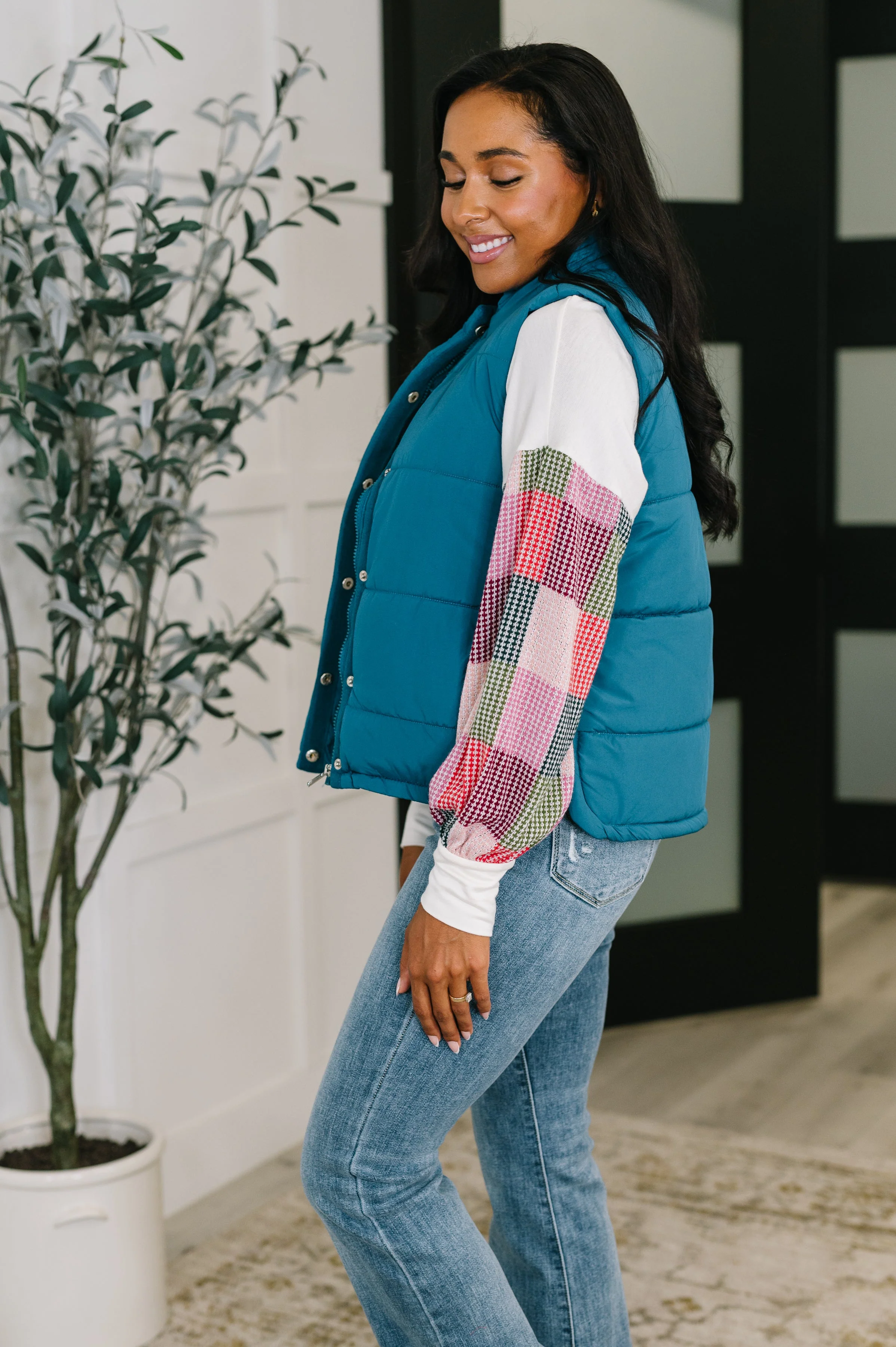 That's What I'm Talkin' About Puffer Vest in Teal - Image 4