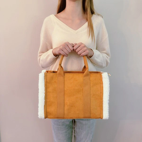 The Tote Crossbody Bag With Handles - Image 3