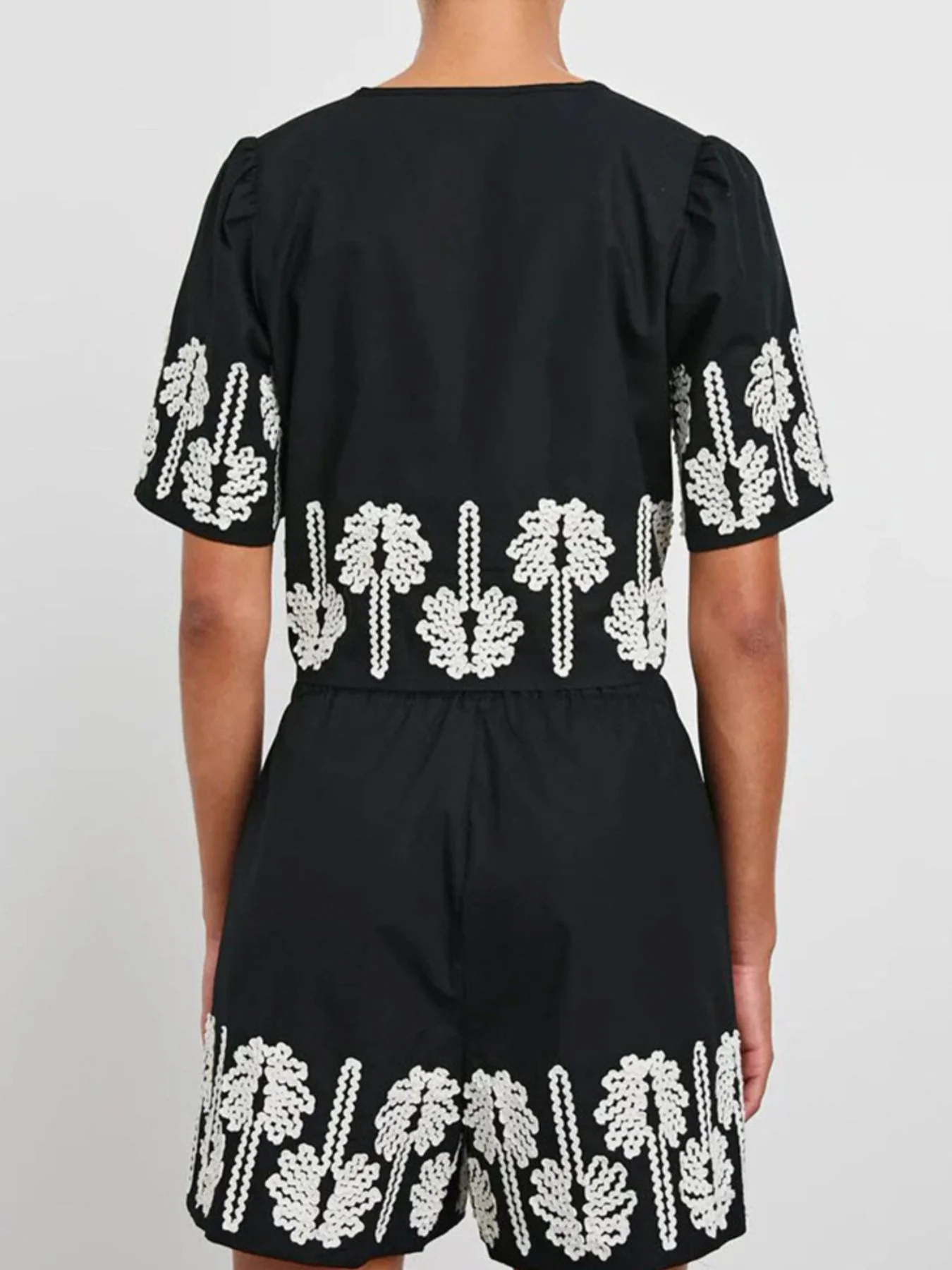 Tie Front Short Sleeve Top and Shorts Set - Image 3