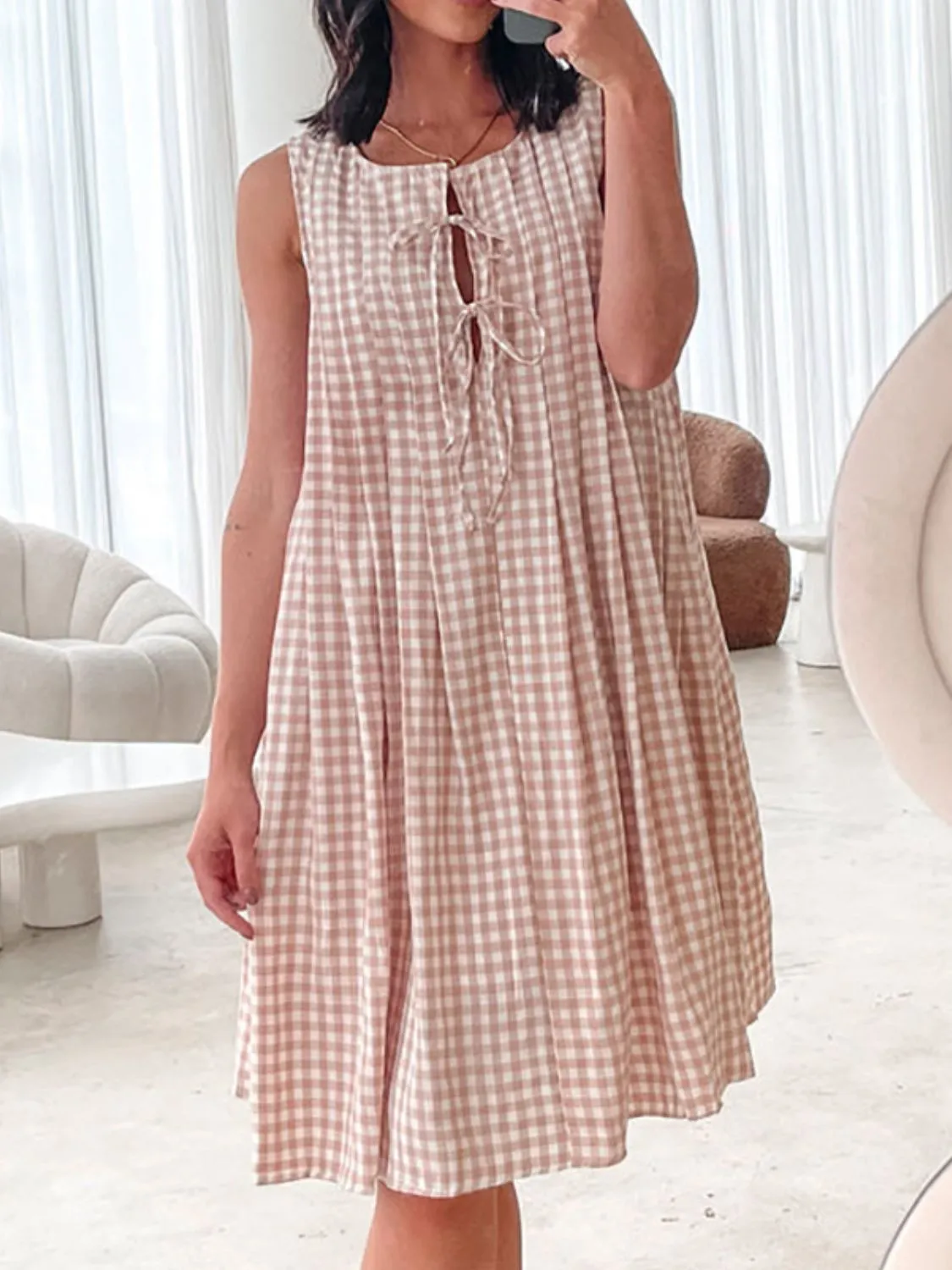 Tied Front Sleeveless Plaid Dress - Image 3