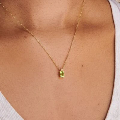 Titanium Steel Inlaid Zircon Pendant Necklace - Image 10