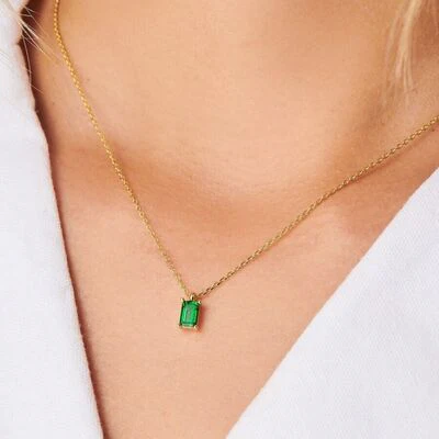 Titanium Steel Inlaid Zircon Pendant Necklace - Image 5