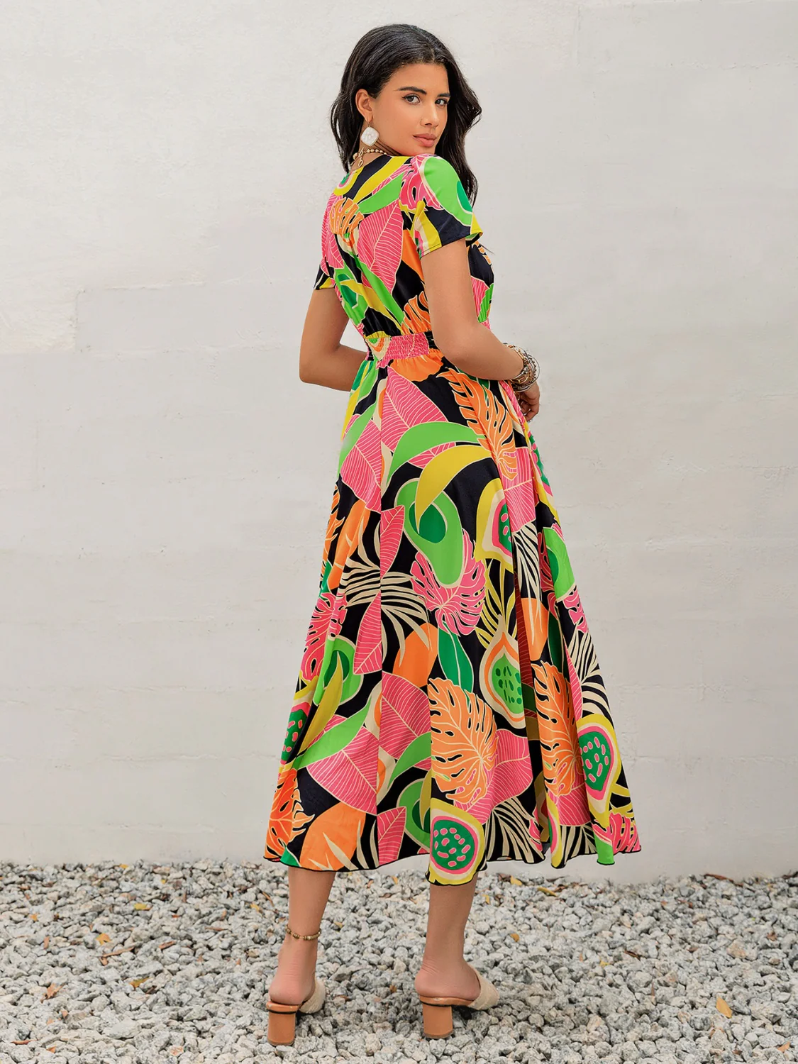 Tropical Print V-Neck Short Sleeve Midi Dress - Image 4