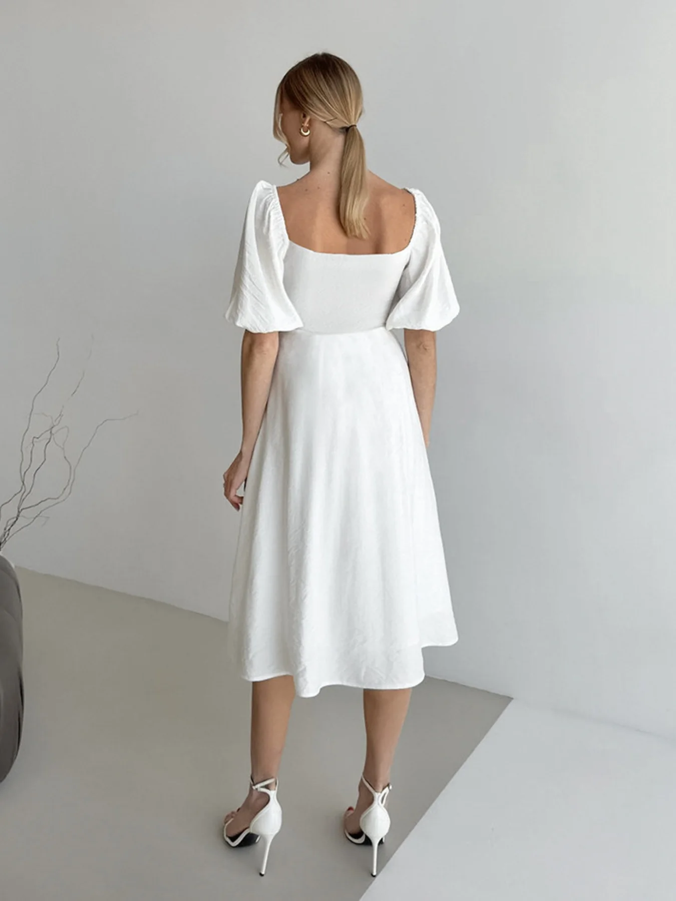 Twisted Front Puff Sleeve Midi Dress - Image 2