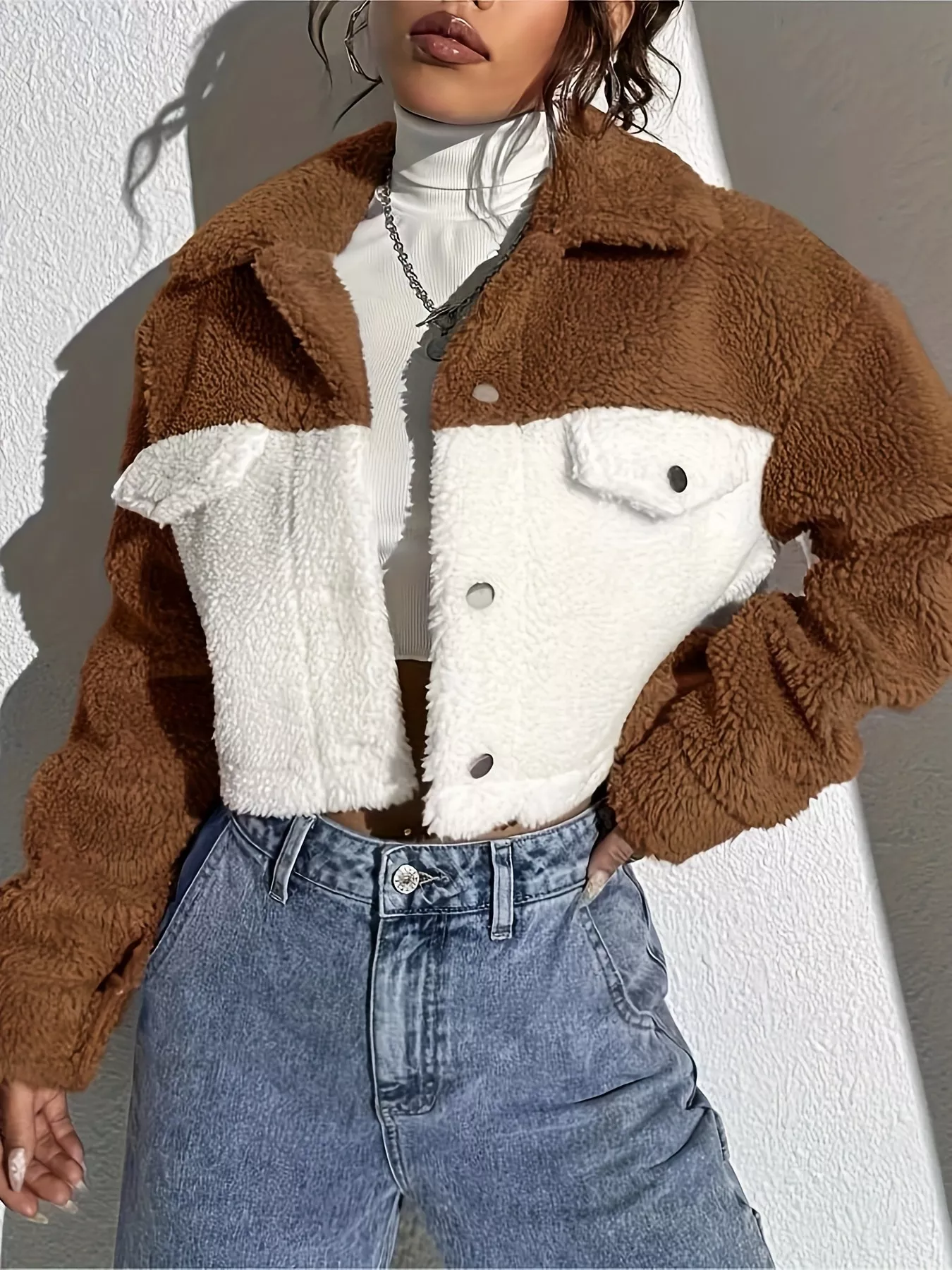 Two-Tone Plush Cropped Jacket - Image 9