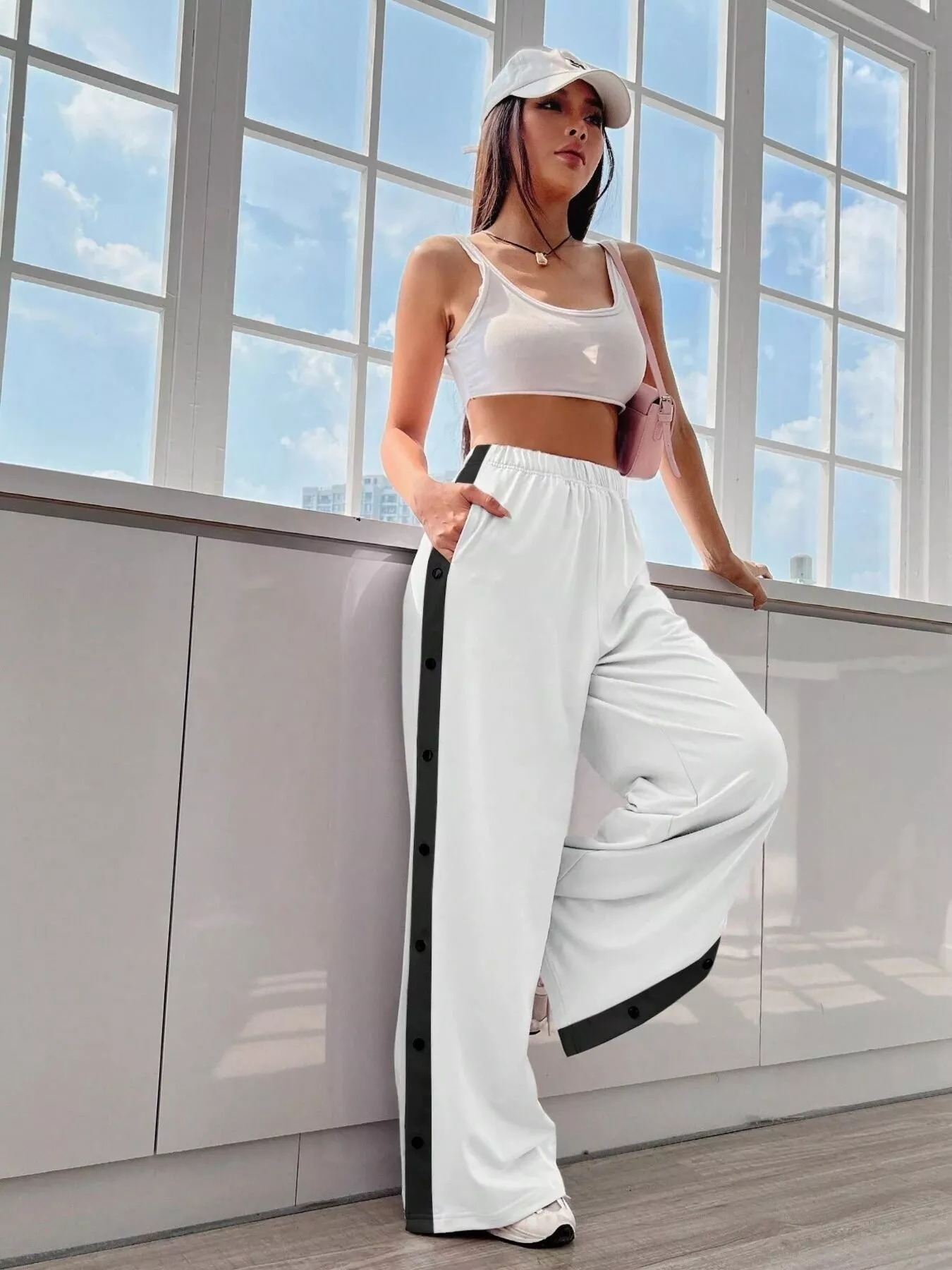Two-Tone Side Snap Wide Leg Pants - Image 9