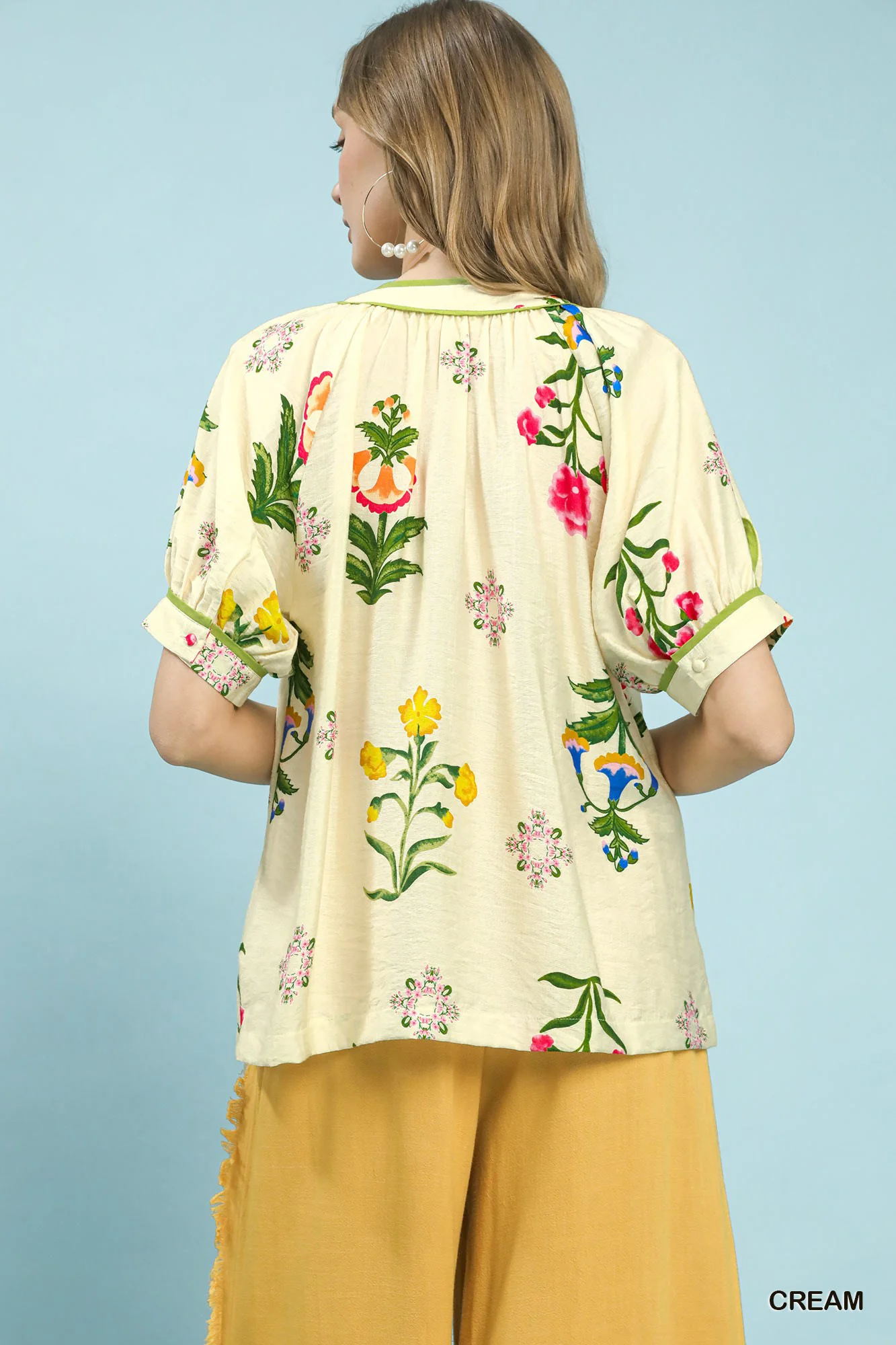 Umgee Botanical Print Contrast Trim Button Blouse - Image 3