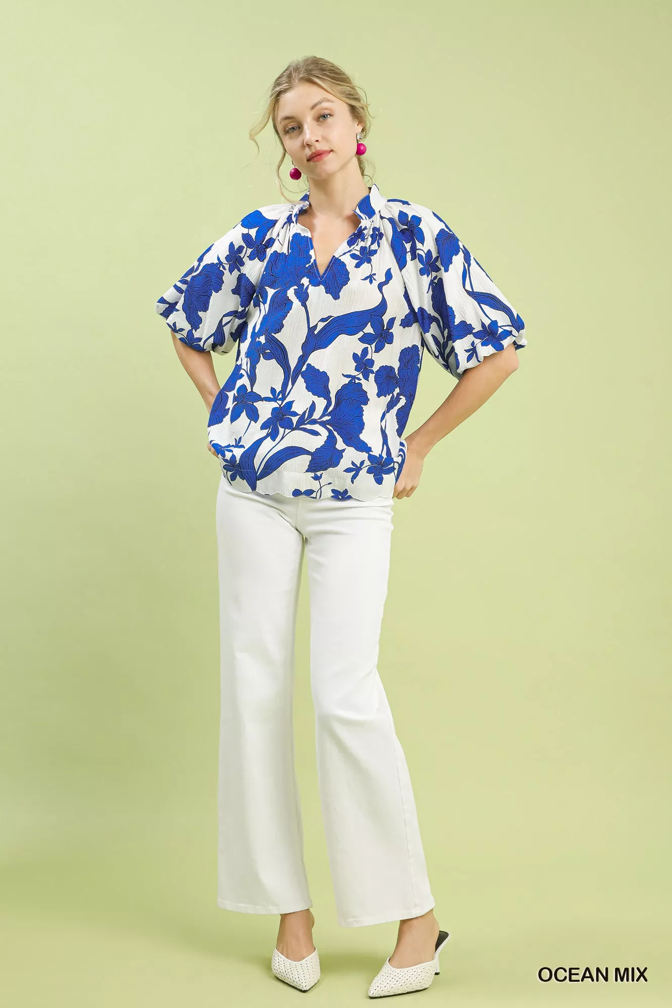 Umgee Floral Print Puff Sleeve Blouse with Scallop Hem - Image 4
