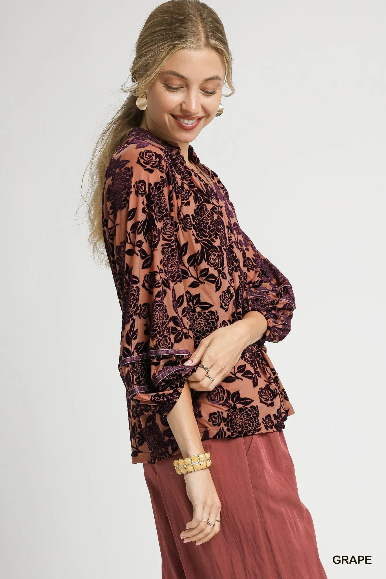 Umgee Floral Velvet Blouse with Balloon Sleeves - Image 3