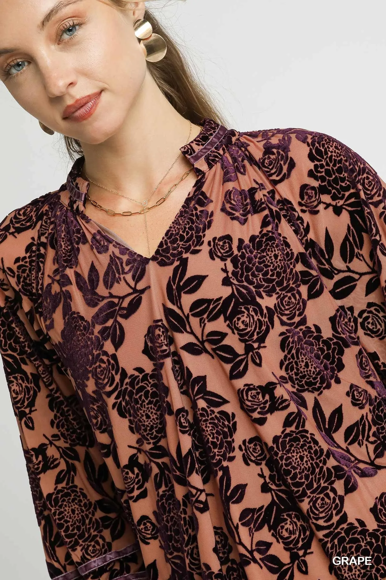 Umgee Floral Velvet Blouse with Balloon Sleeves - Image 5