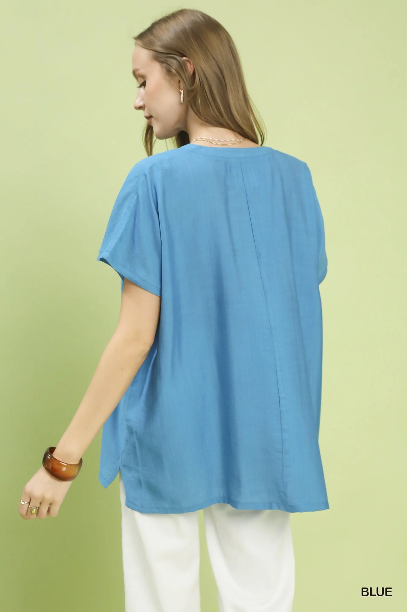 Umgee Flowy V-Neck Short Sleeve Blouse - Image 3