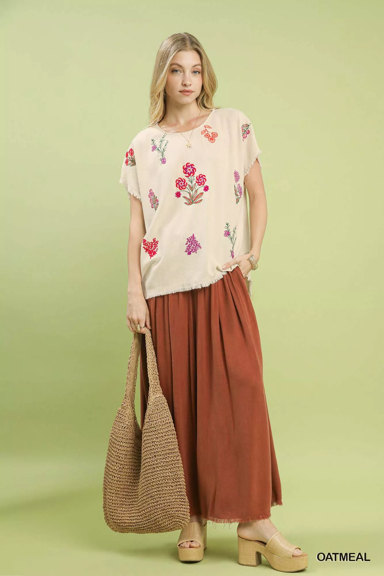 Umgee Linen Blend Embroidered Frayed Hem Top - Image 4