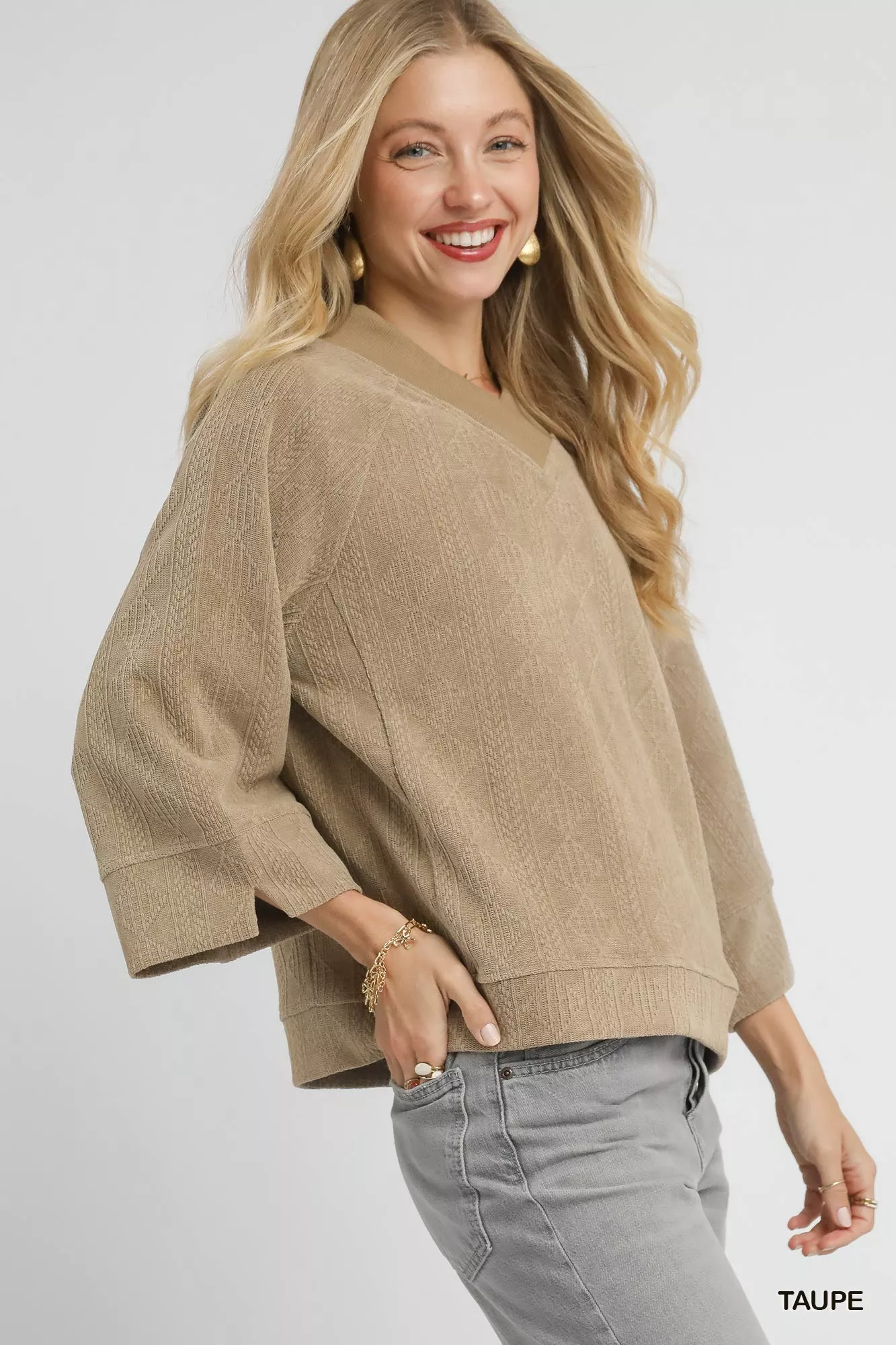 Umgee Textured Knit V-Neck Top - Image 3