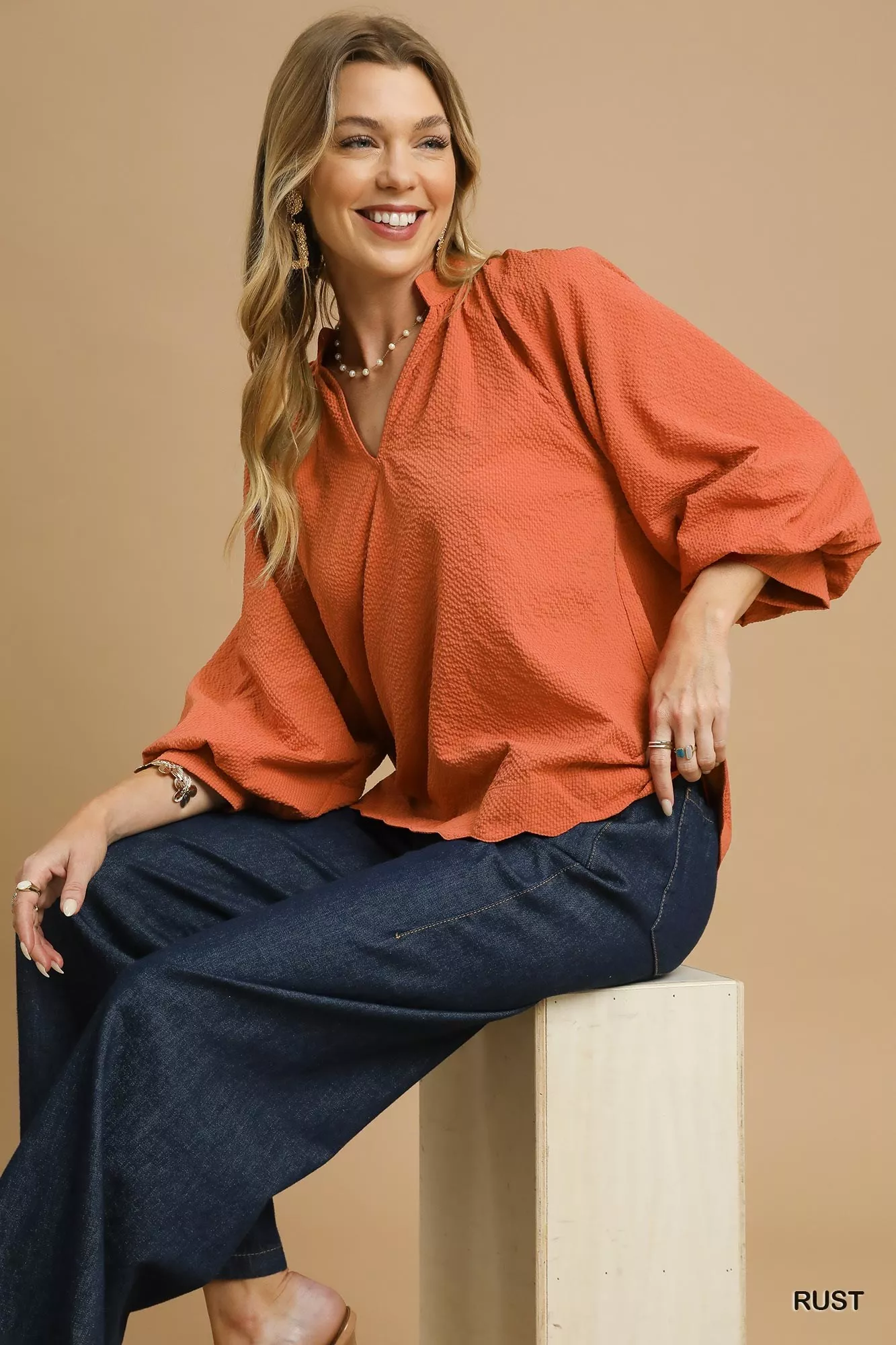 Umgee Textured Notched Balloon Sleeve Blouse with Scalloped Hem - Image 3