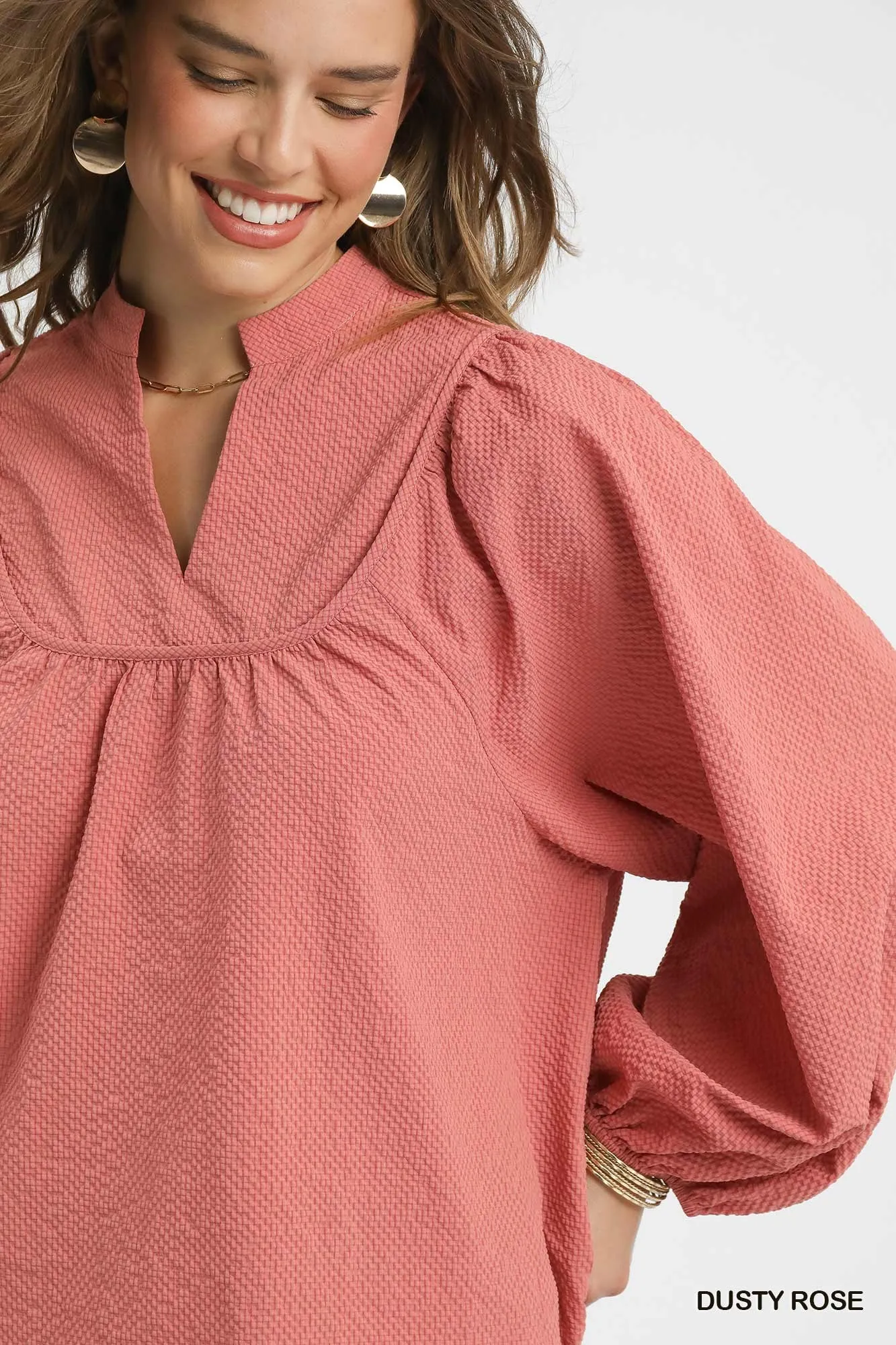 Umgee Textured Notched Blouse with Balloon Sleeves - Image 5