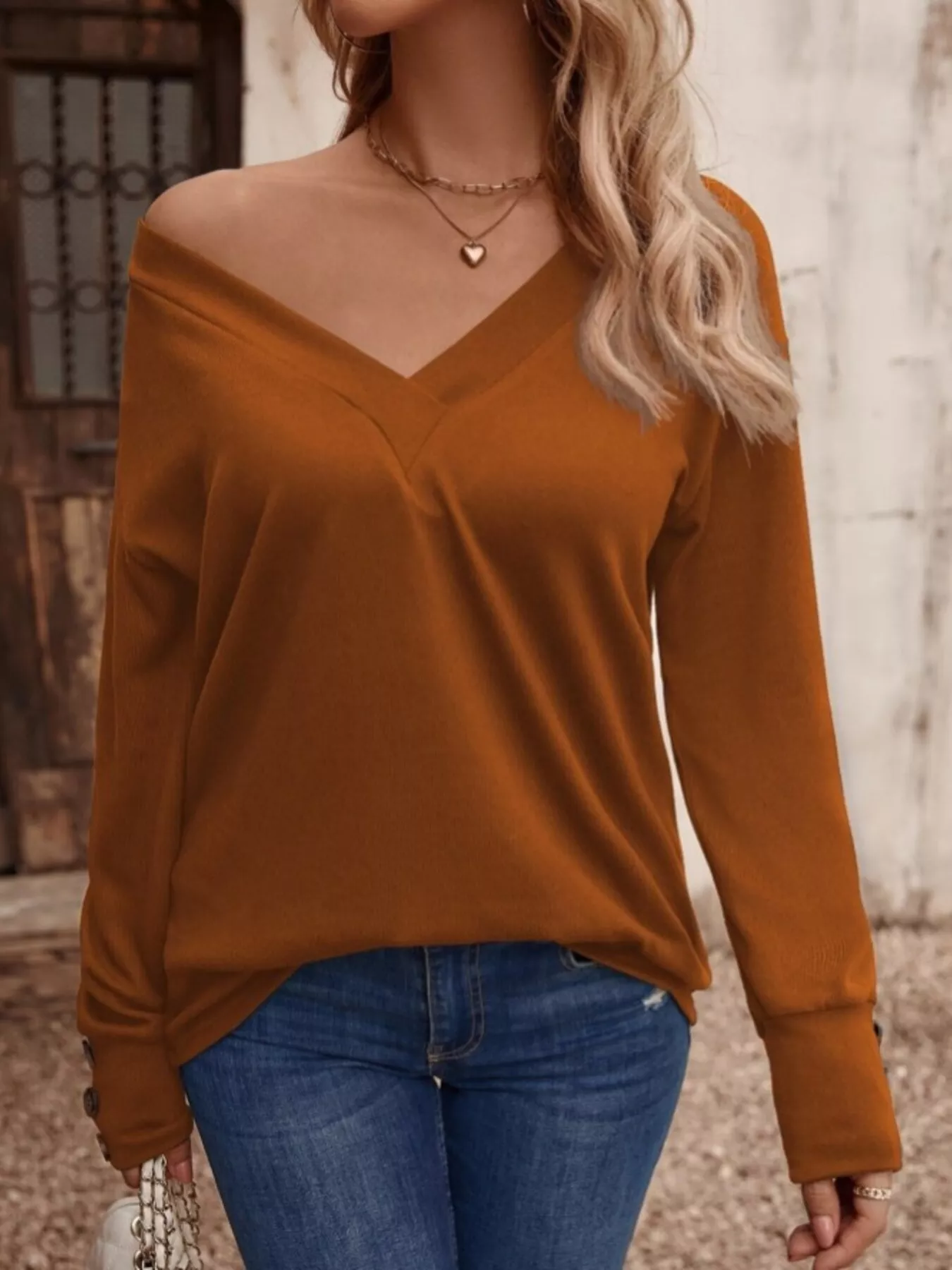 V-Neck Long Sleeve T-Shirt - Image 16