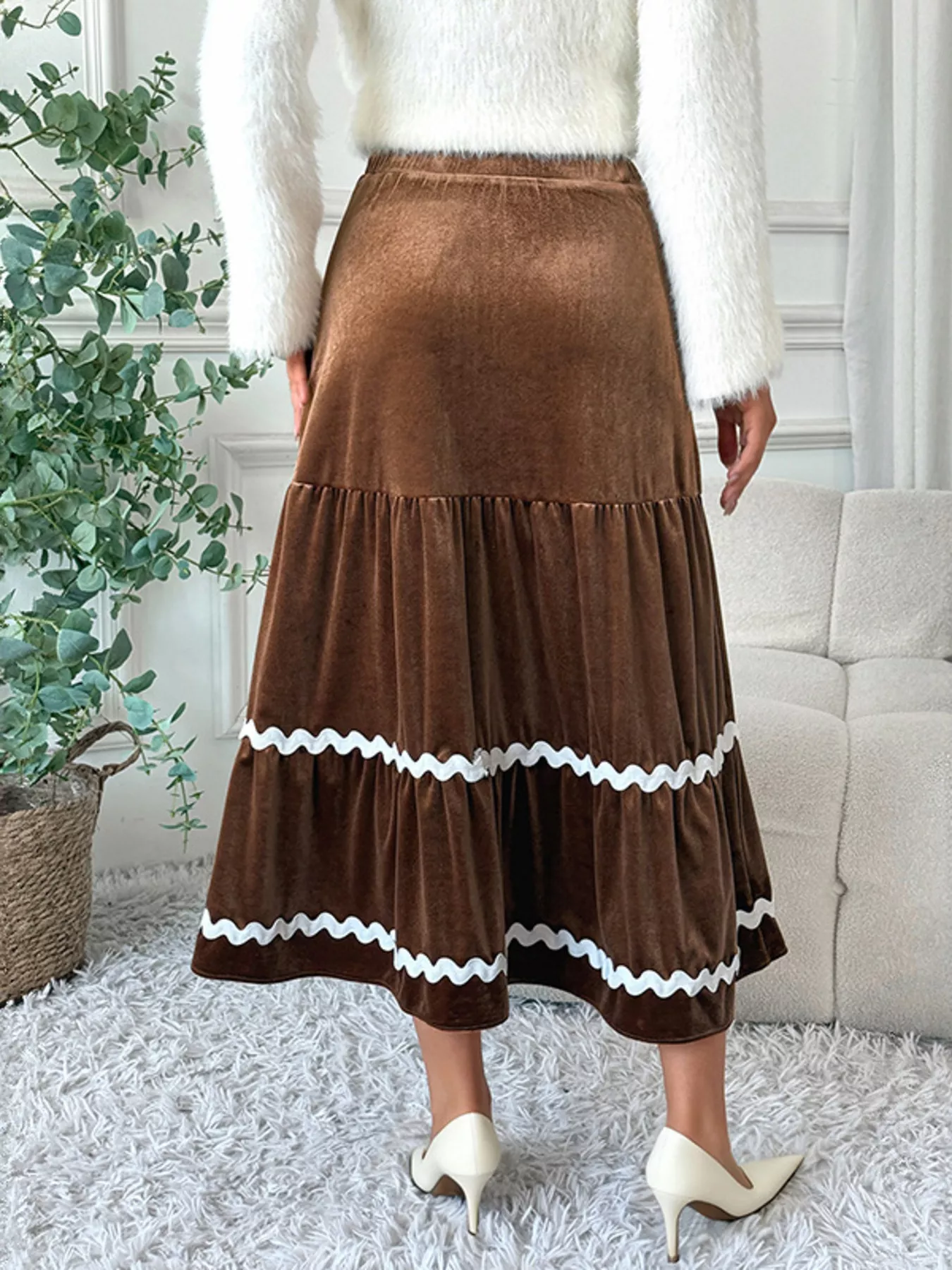 Velvet Tiered Midi Skirt - Image 2