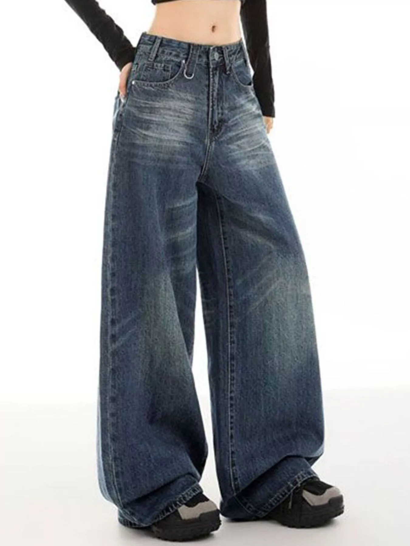 Vintage Wash Wide Leg Jeans - Image 4