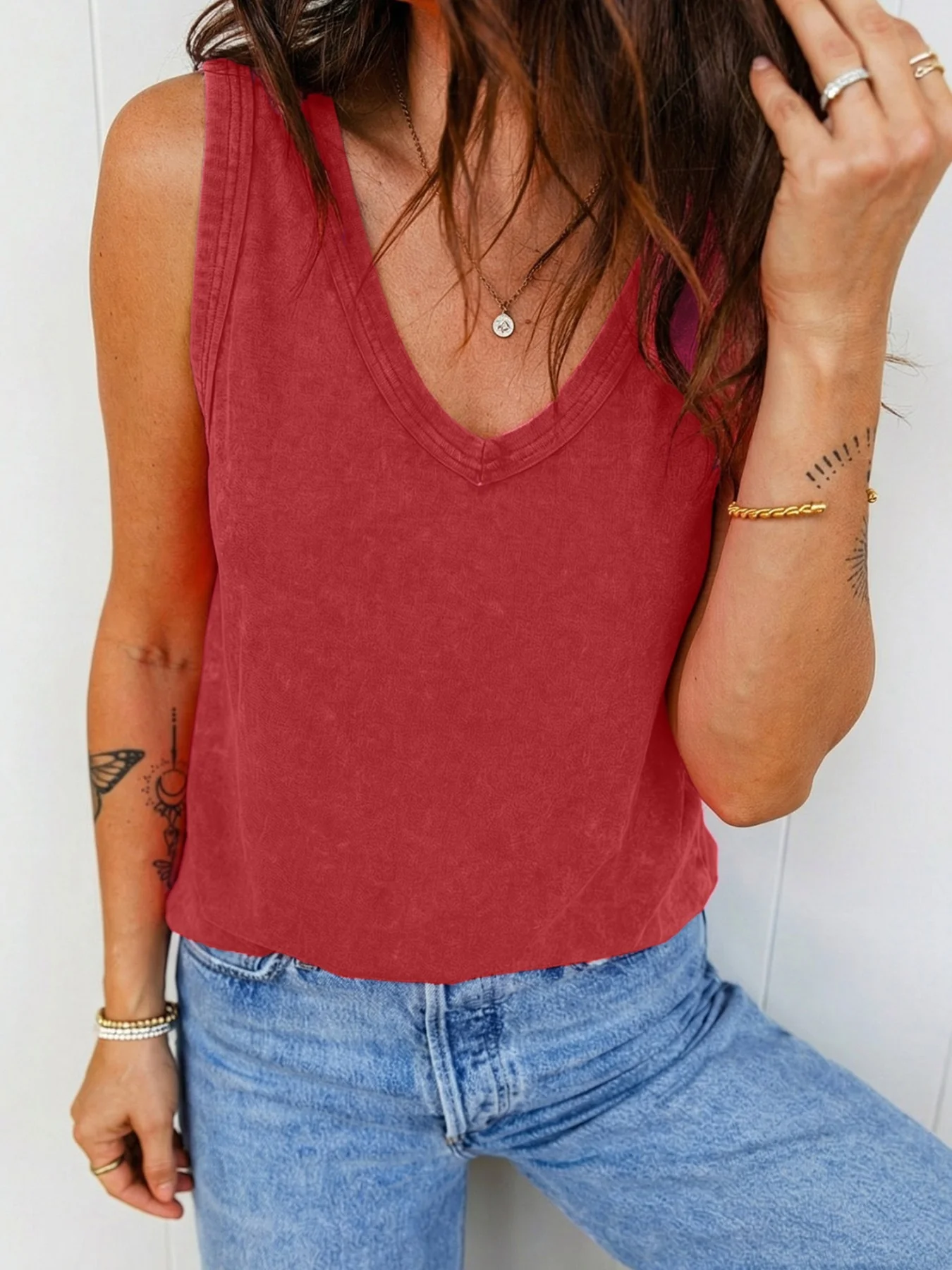 Wash V-Neck Tank Top - Image 2
