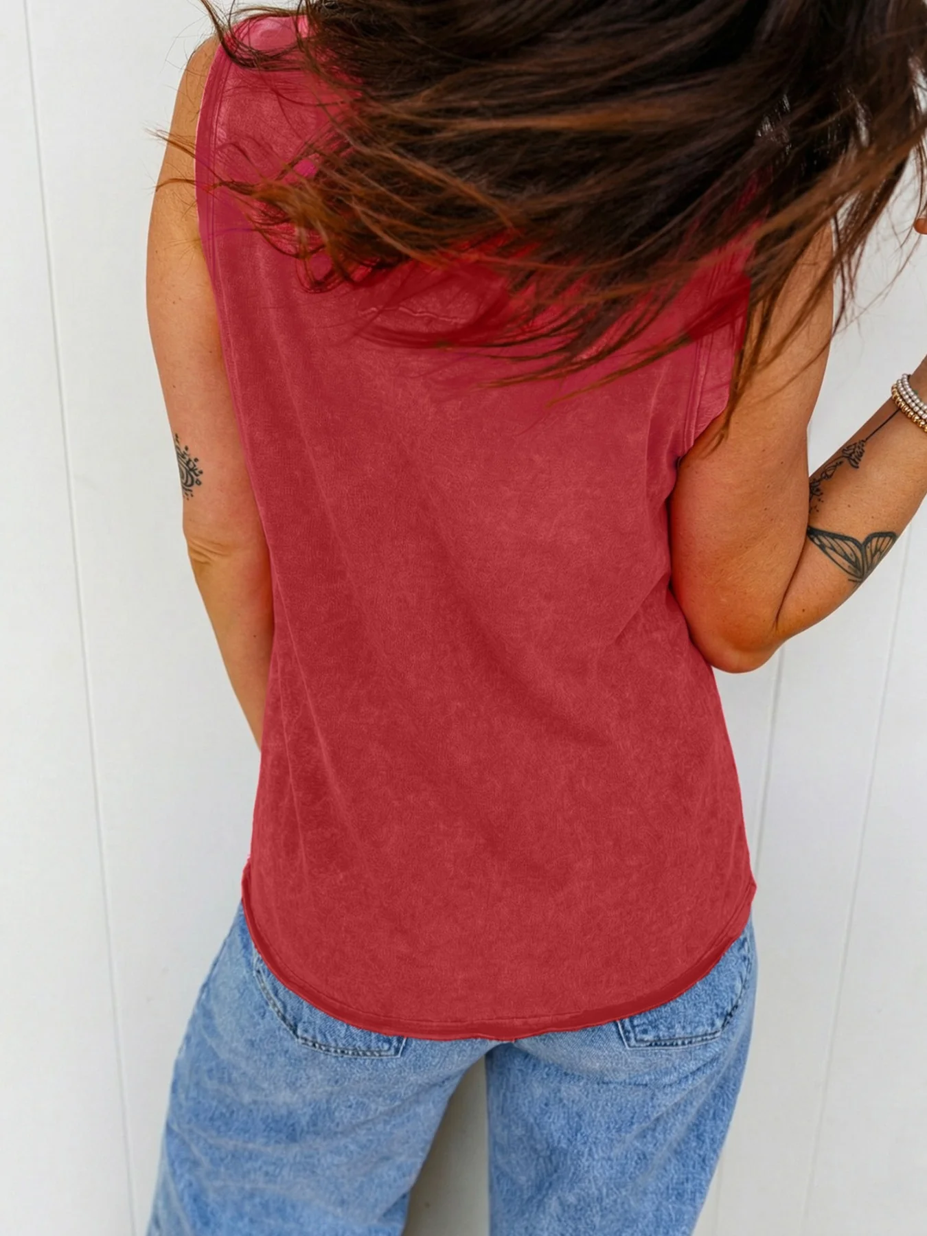 Wash V-Neck Tank Top - Image 3