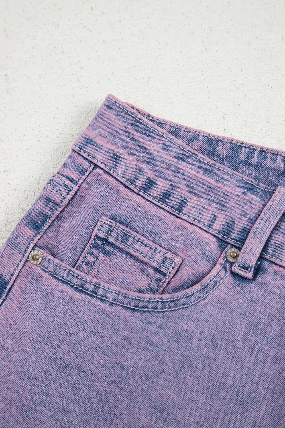 Washed Raw Hem Cropped Jeans - Image 8