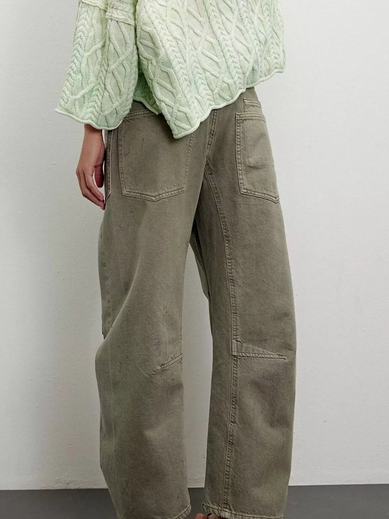 Washed Relaxed Fit Jeans - Image 13