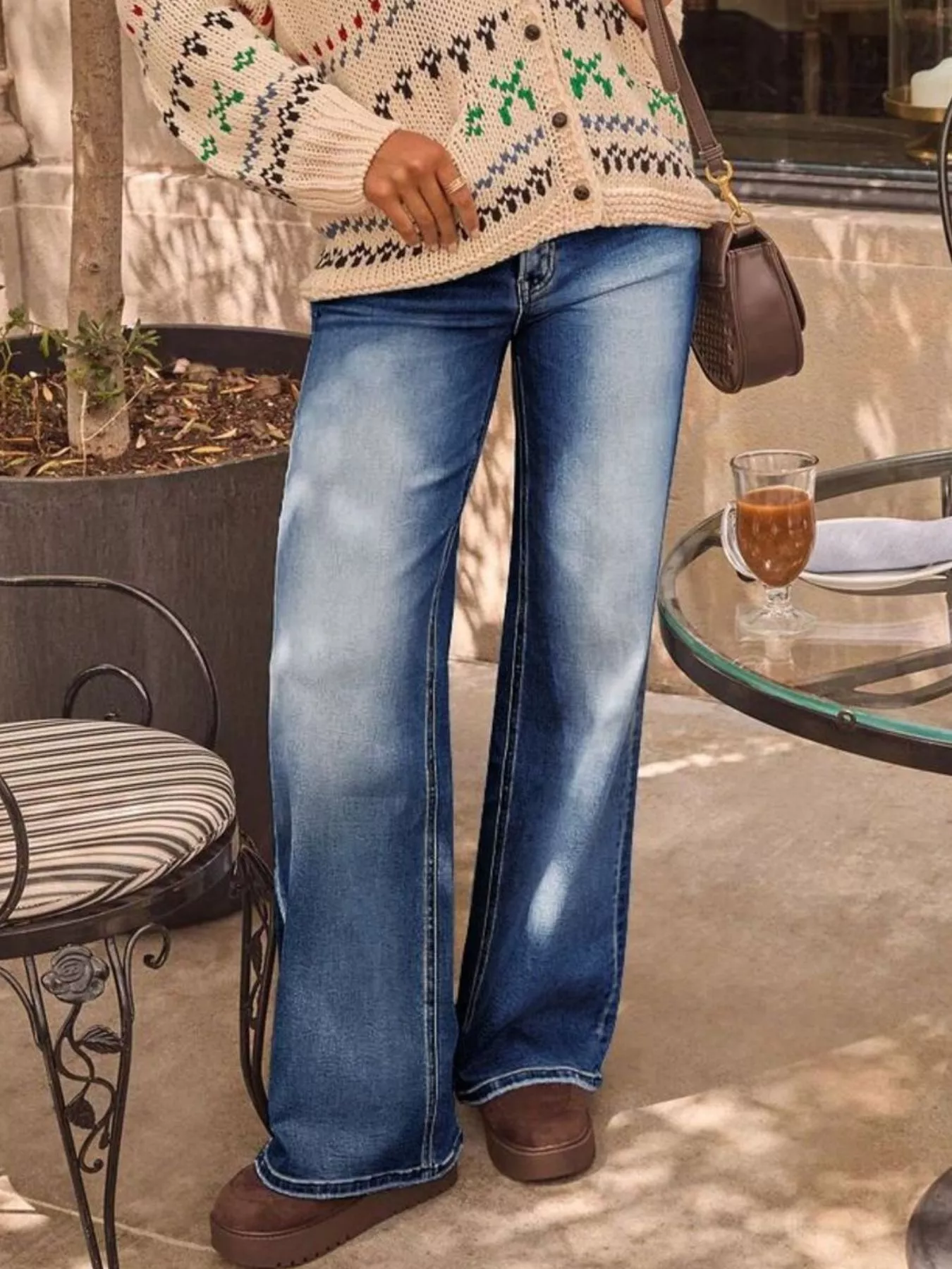 Washed Wide Leg Jeans - Image 10