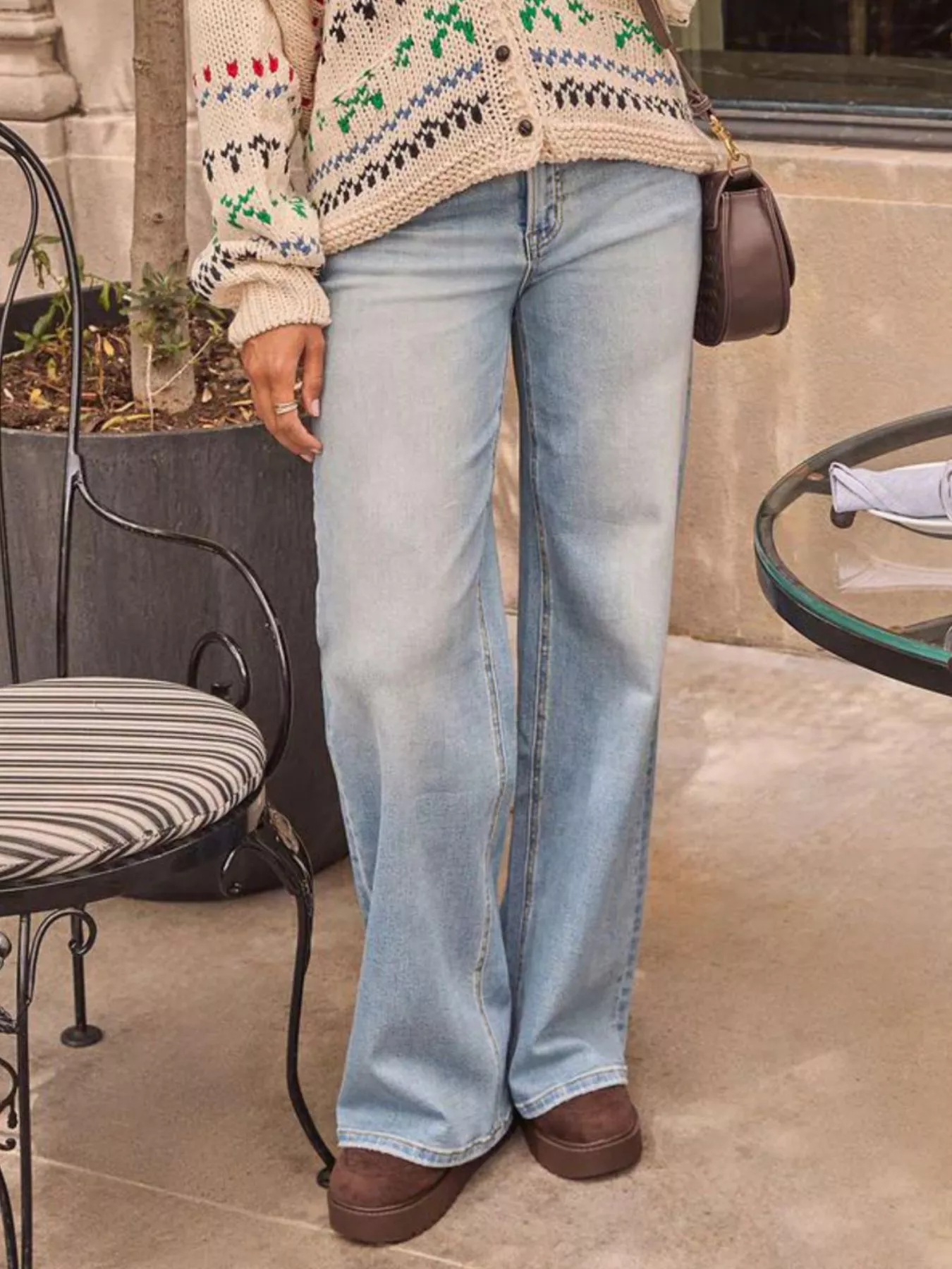 Washed Wide Leg Jeans - Image 3