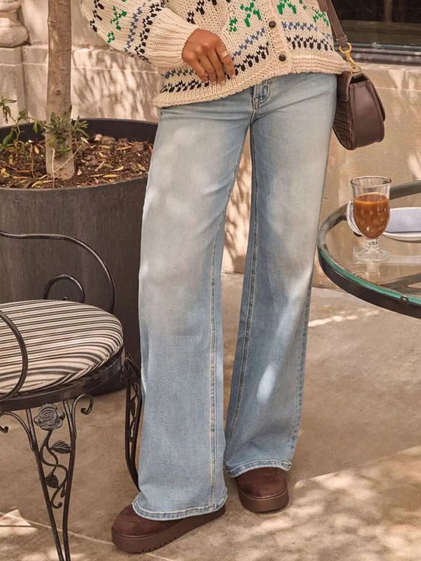 Washed Wide Leg Jeans - Image 5