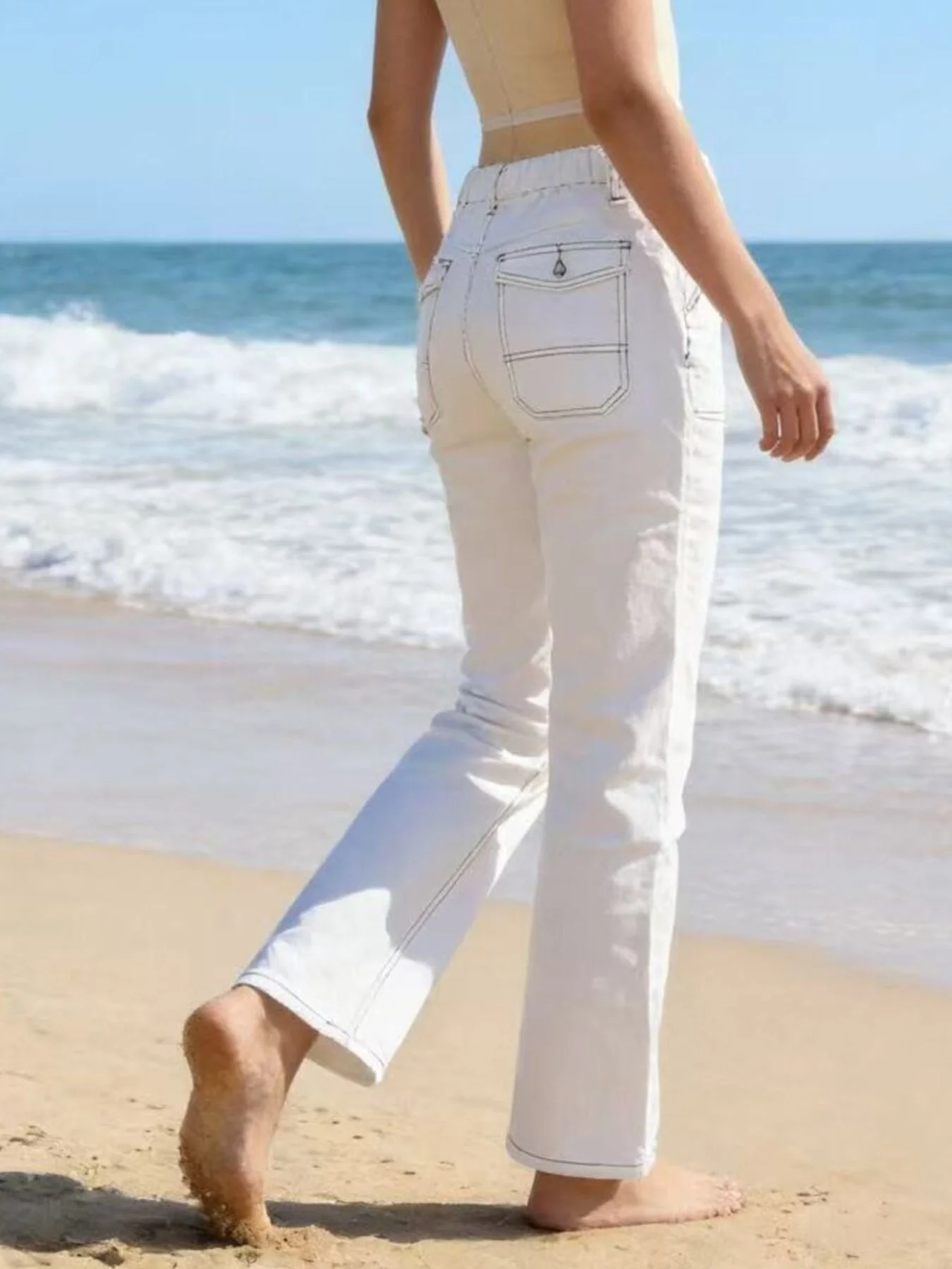 Wide Leg Contrast Stitching Jeans - Image 4