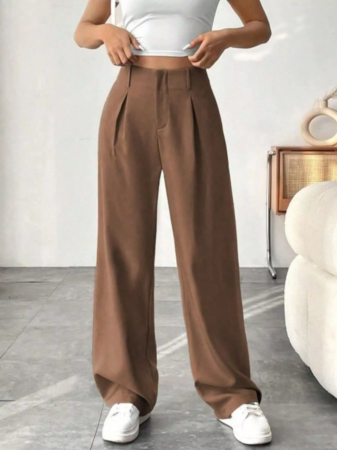 Wide Leg Pleated Pants - Image 12