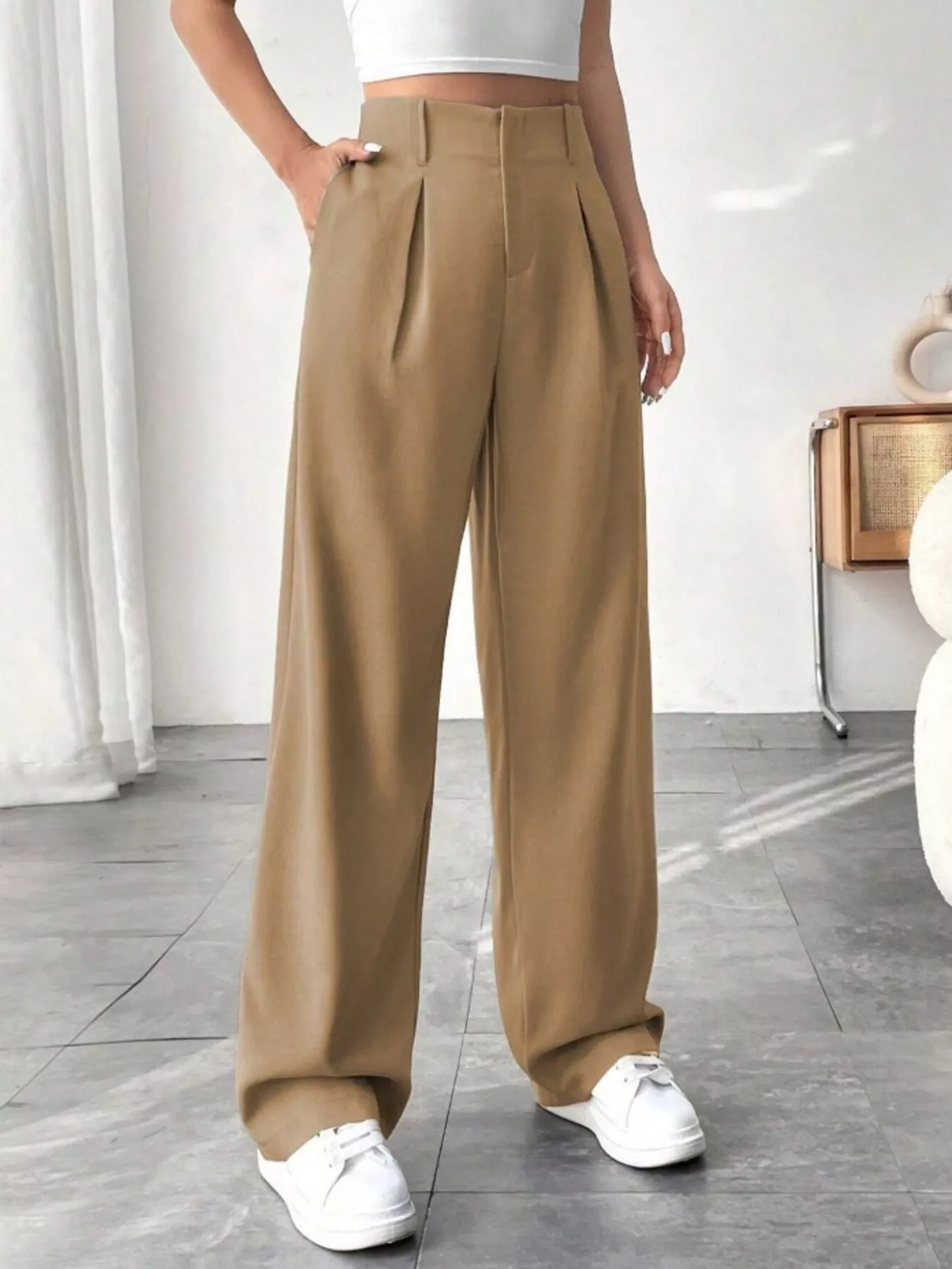 Wide Leg Pleated Pants - Image 15