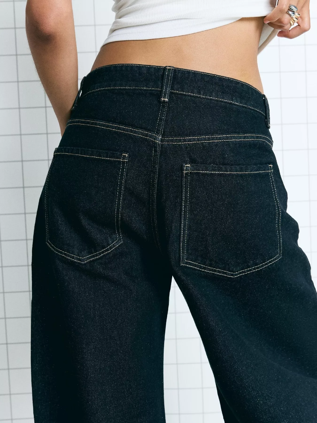 Wide Leg Washed Jeans - Image 6
