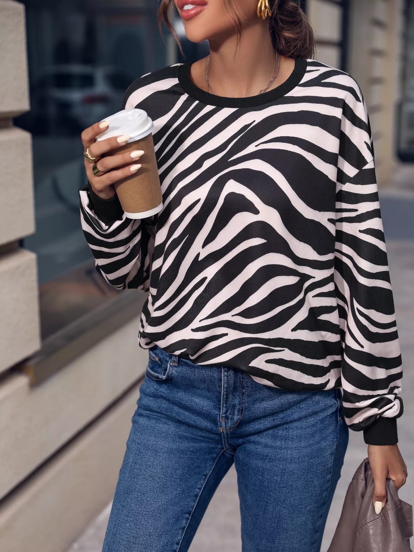 Zebra Print Round Neck Casual Sweatshirt - Image 3
