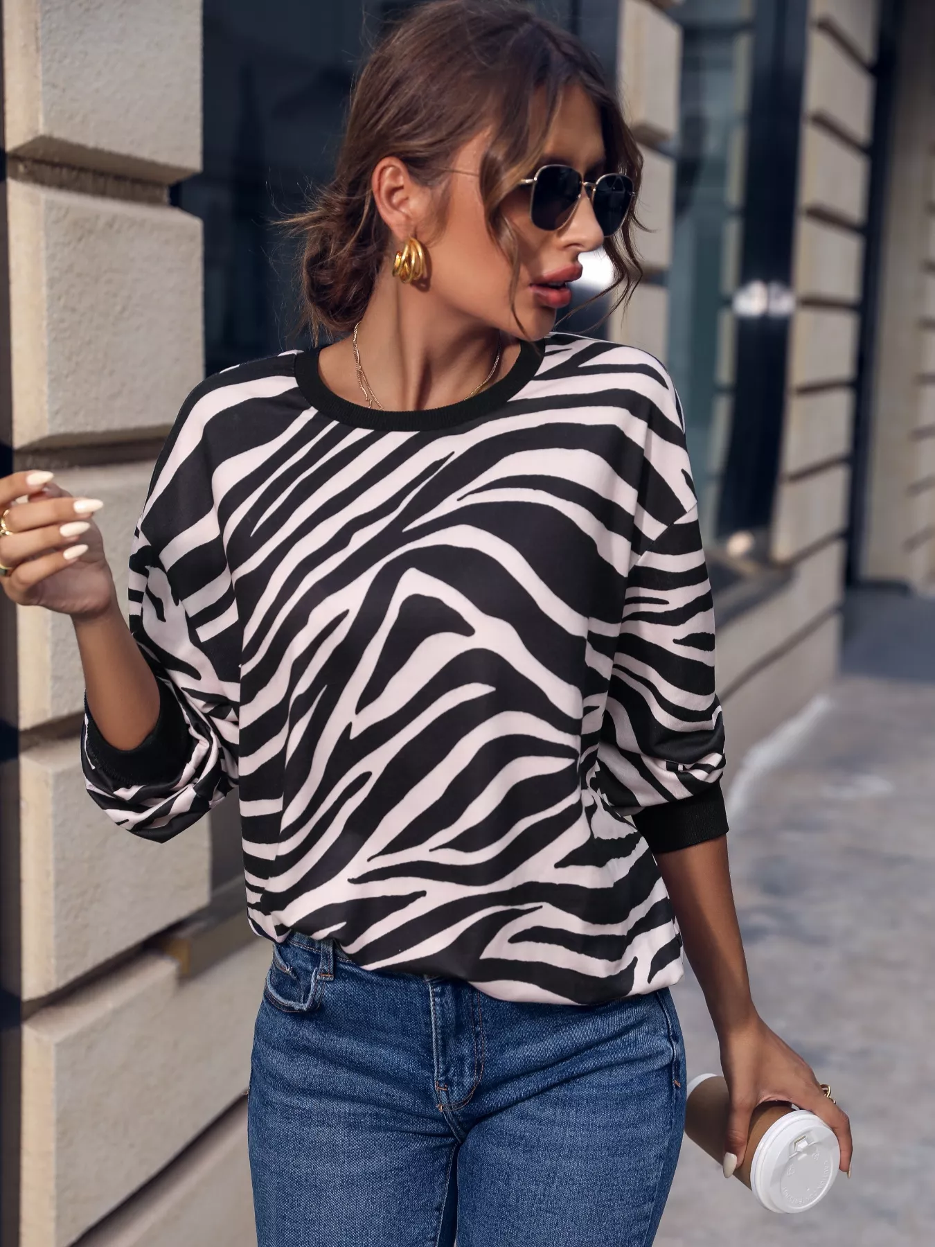 Zebra Print Round Neck Casual Sweatshirt - Image 4