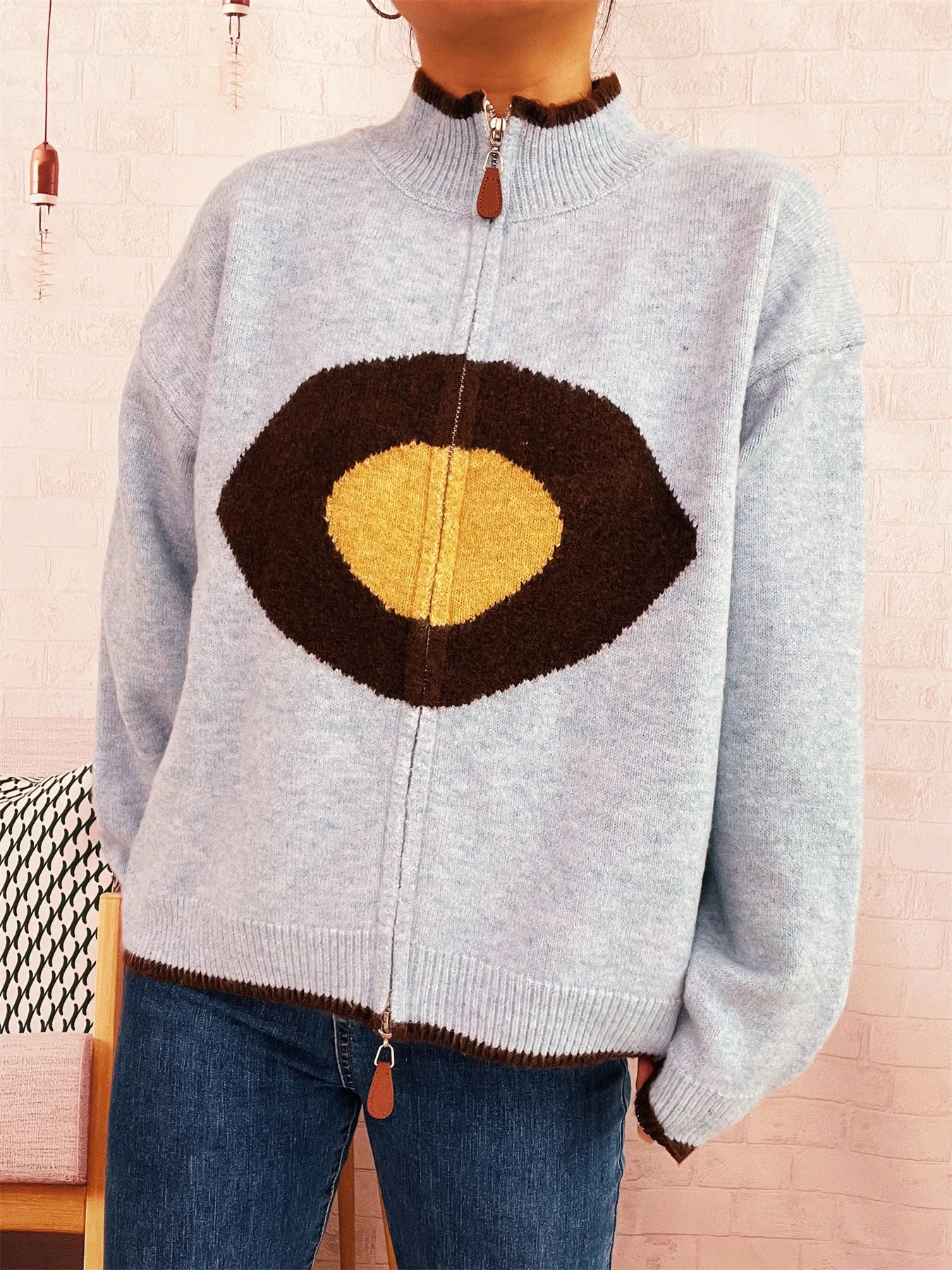 Zip-Up Contrast Trim Cardigan - Image 5